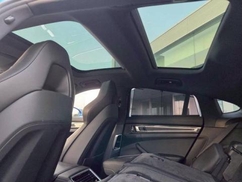 ポルシェパナメーラ4S