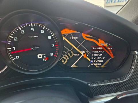 ポルシェパナメーラ4S